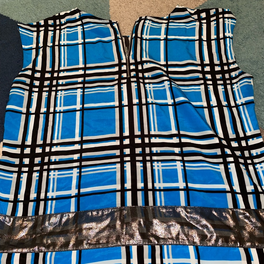 NY&Co zip front short sleeve top